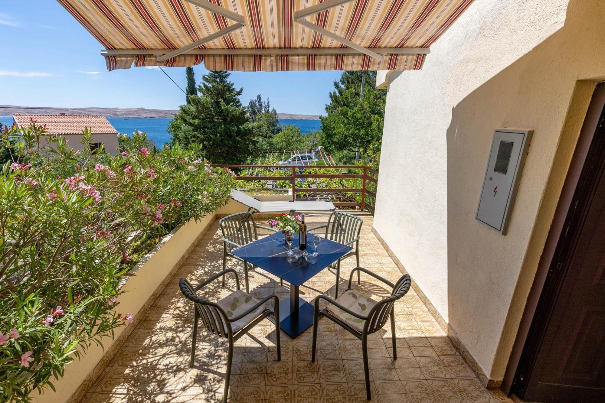 Beachfront House Nada - Happy Rentals Karlobag Exterior foto